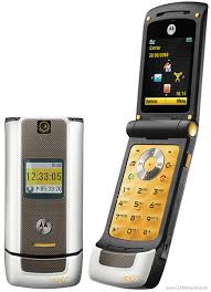 مواصفات ومراجعة شاملة لهاتف Motorola ROKR W6